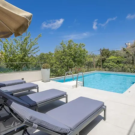 Filia In Villa Prines (Rethymno)